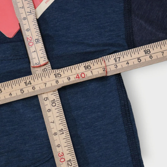 The North Face In A Flash 3/4 Sleeve T Shirt Women’s XS New With Tags Blue - Picture 7 of 9